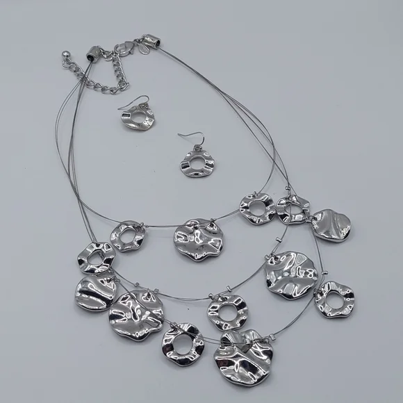 CHICO'S silvertone jewelry set (necklace and earrings) - Picture 8 of 8